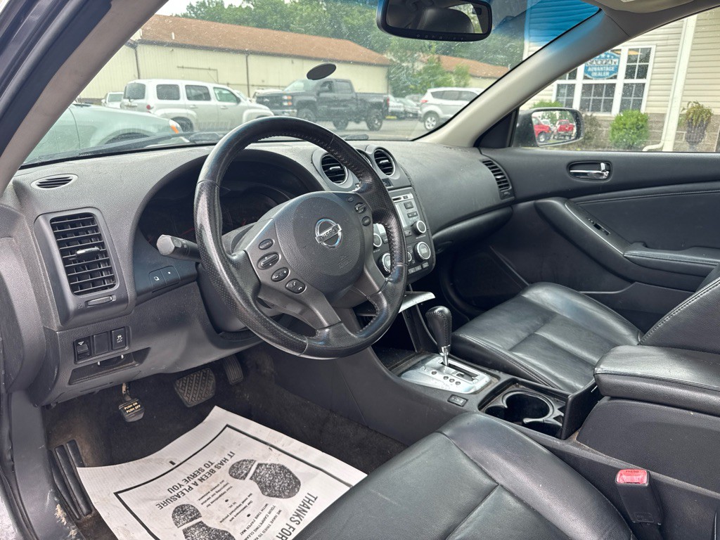 2011 Nissan Altima Image 12