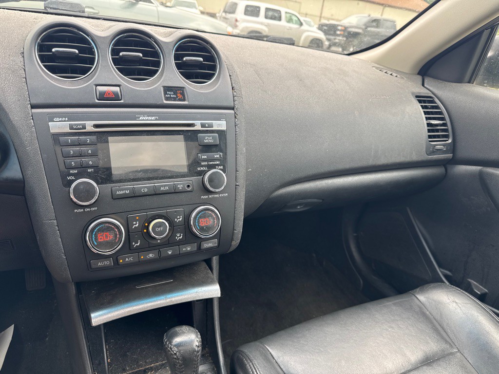 2011 Nissan Altima Image 14
