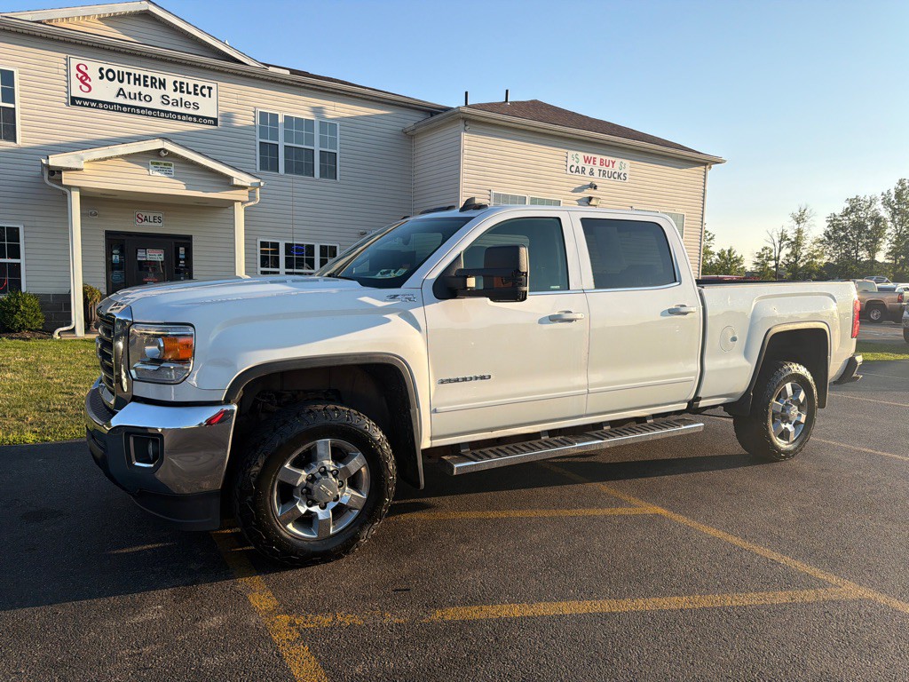 2017 GMC Sierra 2500 Image 2