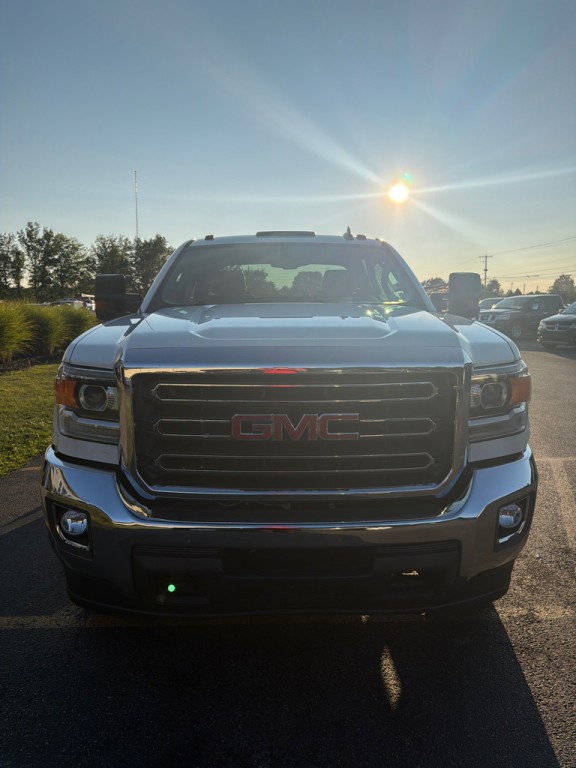 2017 GMC Sierra 2500 Image 3