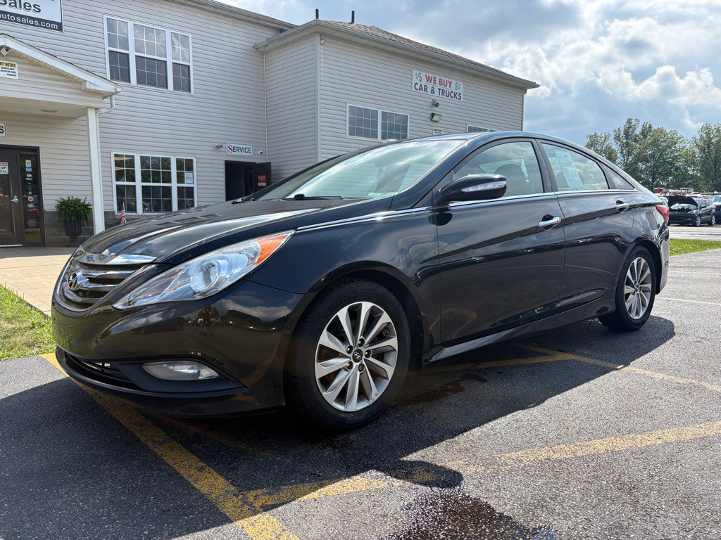 2014 Hyundai Sonata Image 2