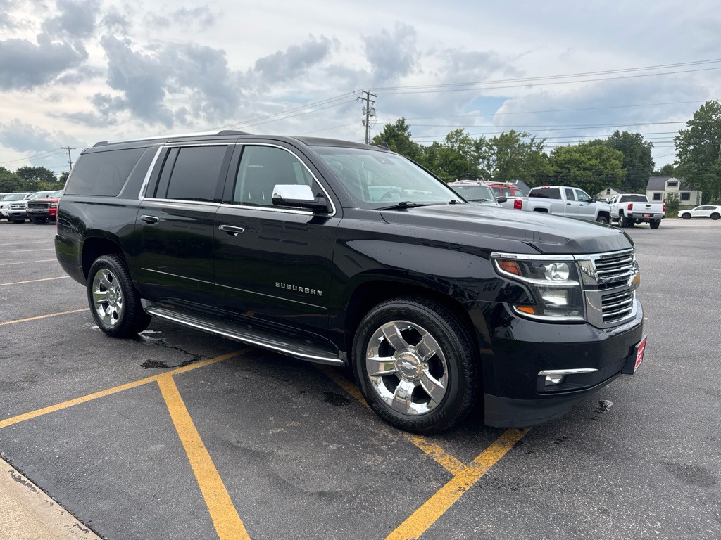 2015 Chevrolet Suburban Image 4