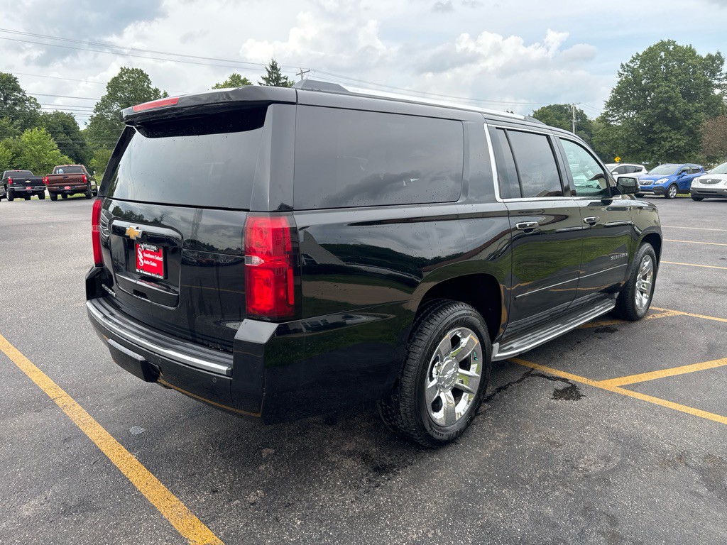 2015 Chevrolet Suburban Image 6