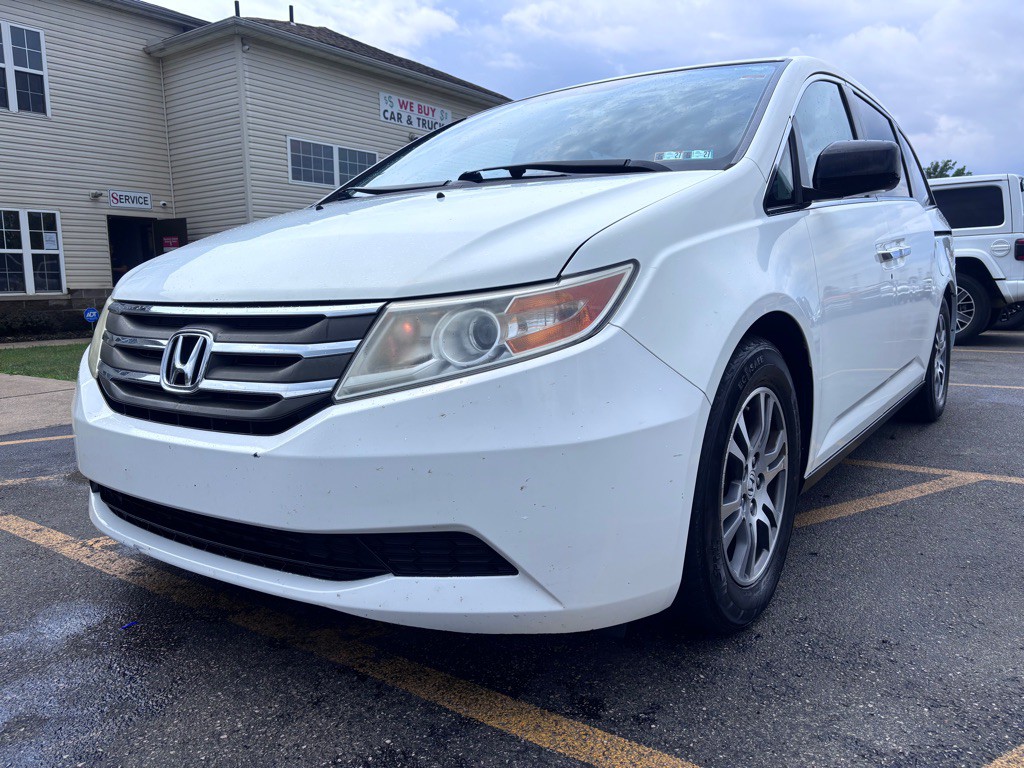 2013 Honda Odyssey Image 2