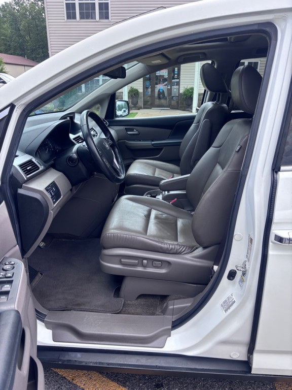 2013 Honda Odyssey Image 9
