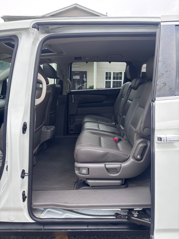 2013 Honda Odyssey Image 10