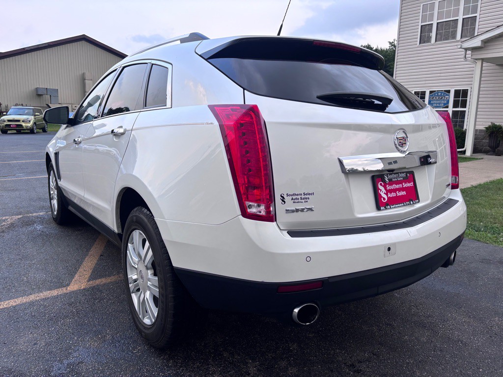 2013 Cadillac SRX Image 8