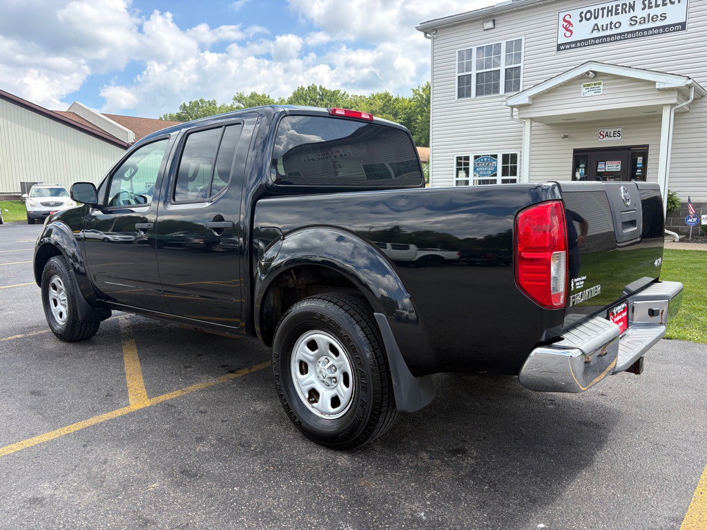 2012 Nissan Frontier Image 8