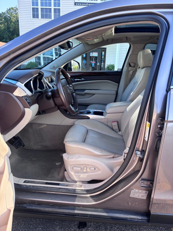 2012 Cadillac SRX Image 9