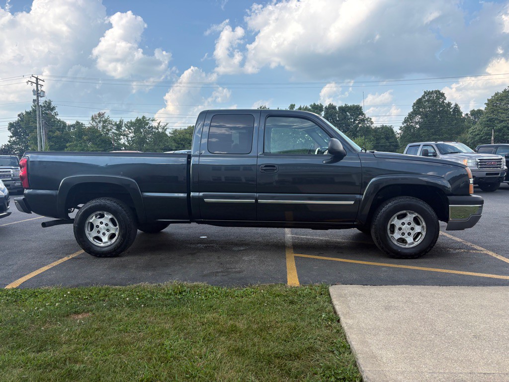 2004 Chevrolet Silverado 1500 Image 5