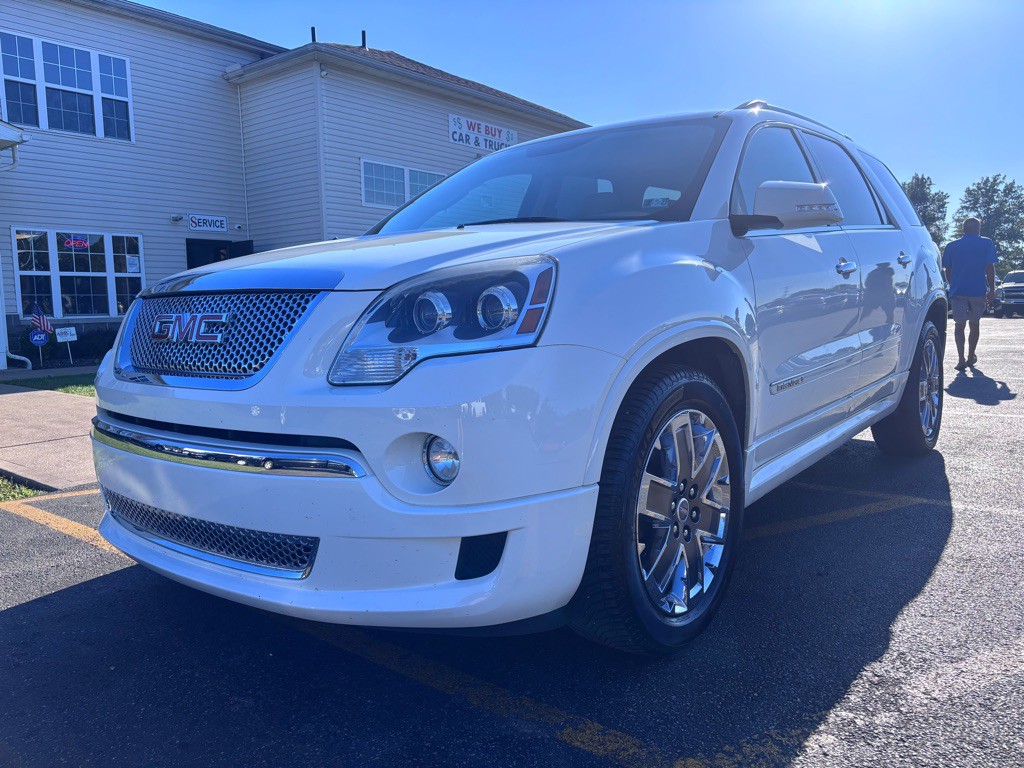 2012 GMC Acadia Image 2