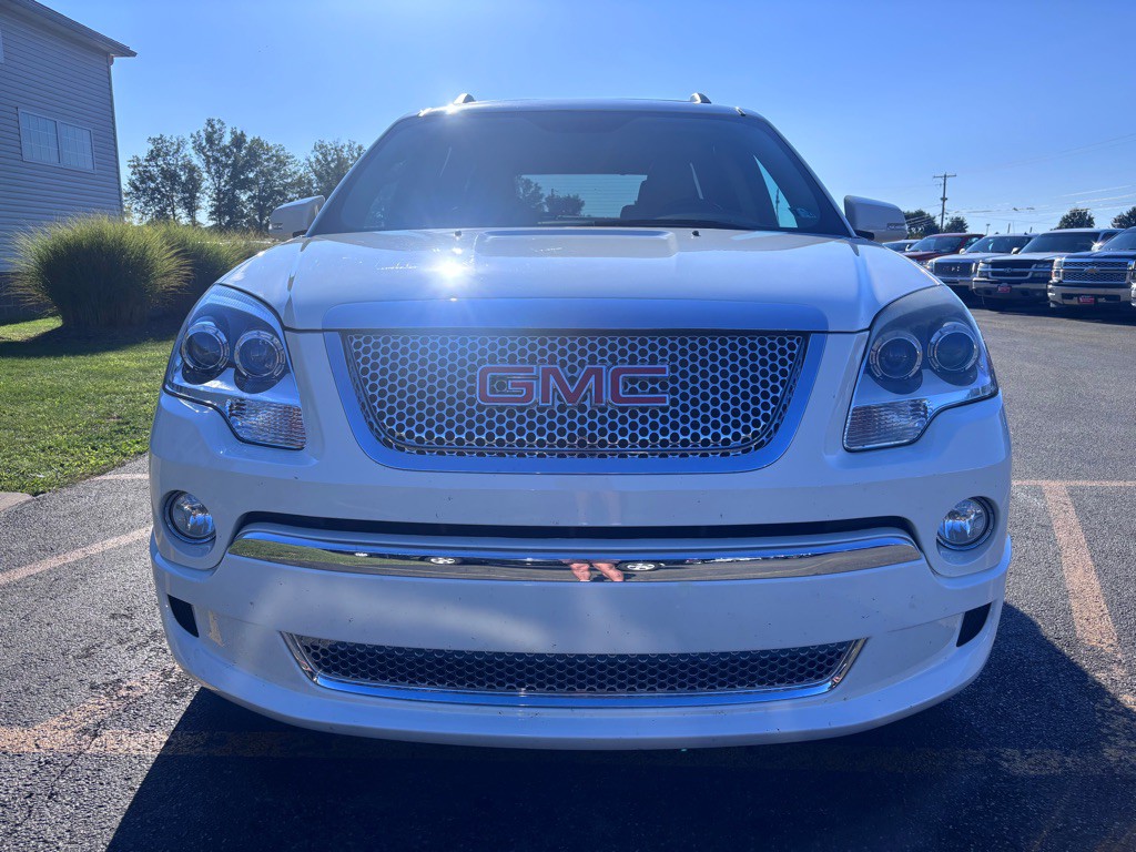 2012 GMC Acadia Image 3