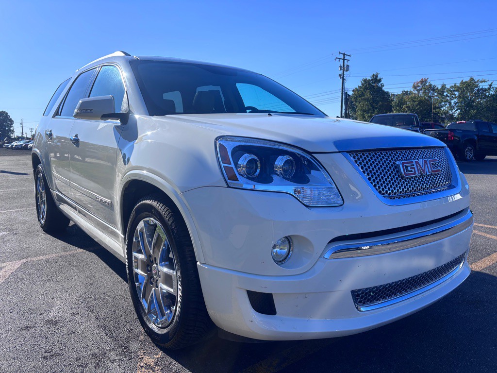 2012 GMC Acadia Image 4