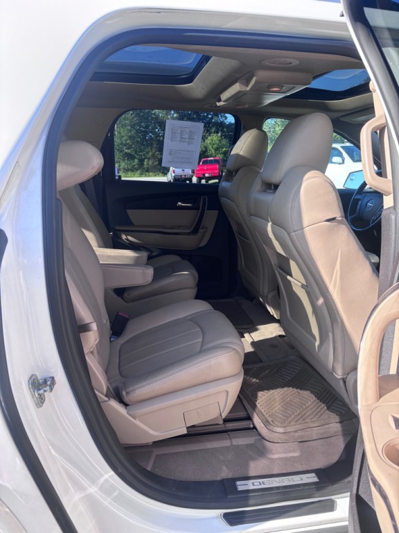 2012 GMC Acadia Image 12