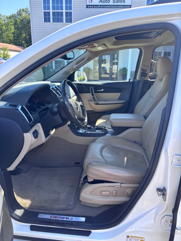 2012 GMC Acadia Image 30