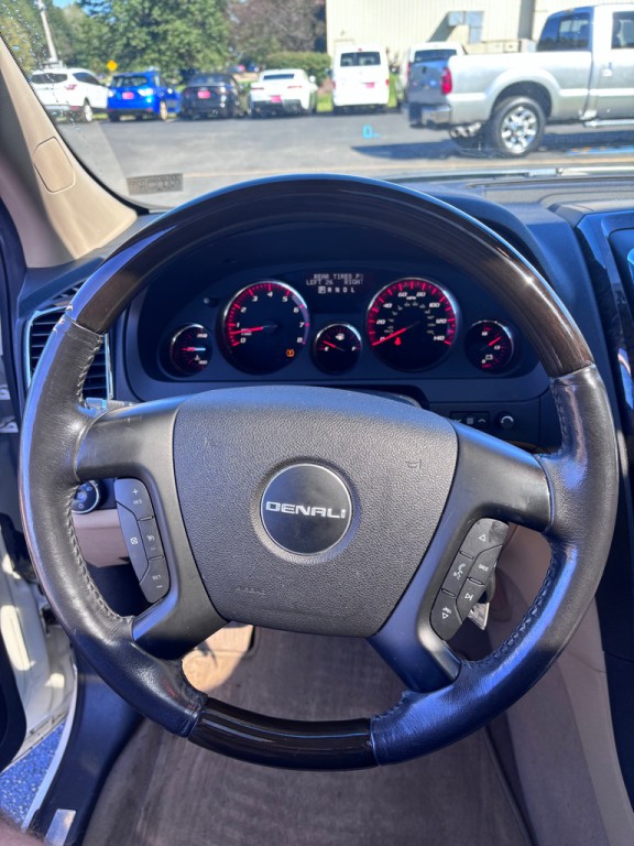 2012 GMC Acadia Image 38