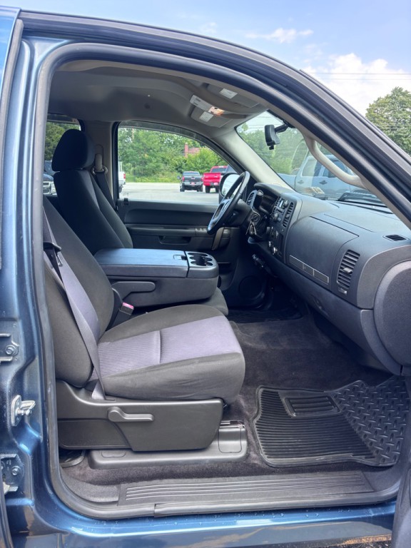 2011 GMC Sierra 1500 Image 12