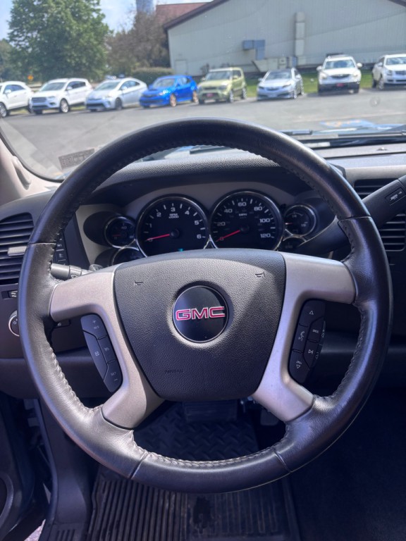 2011 GMC Sierra 1500 Image 16