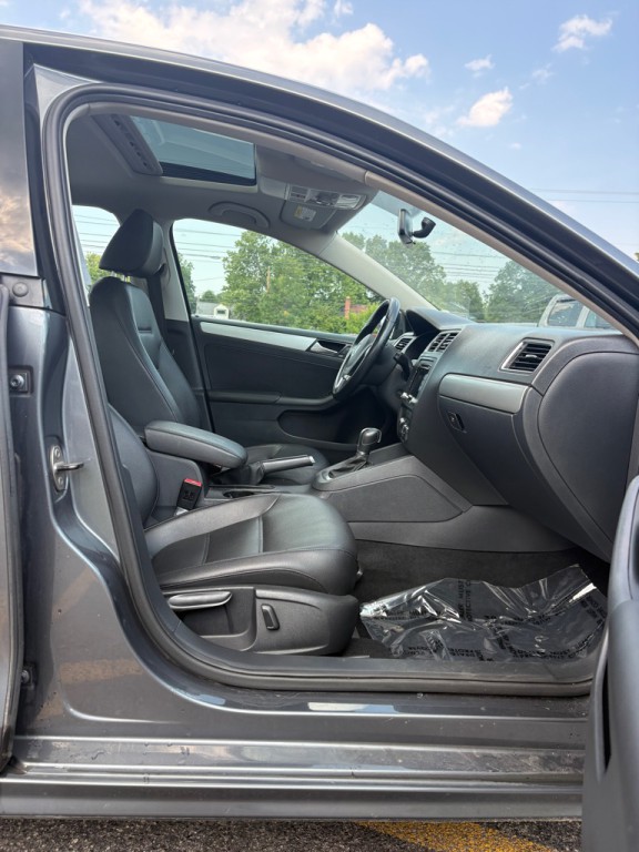 2014 Volkswagen Jetta Image 11