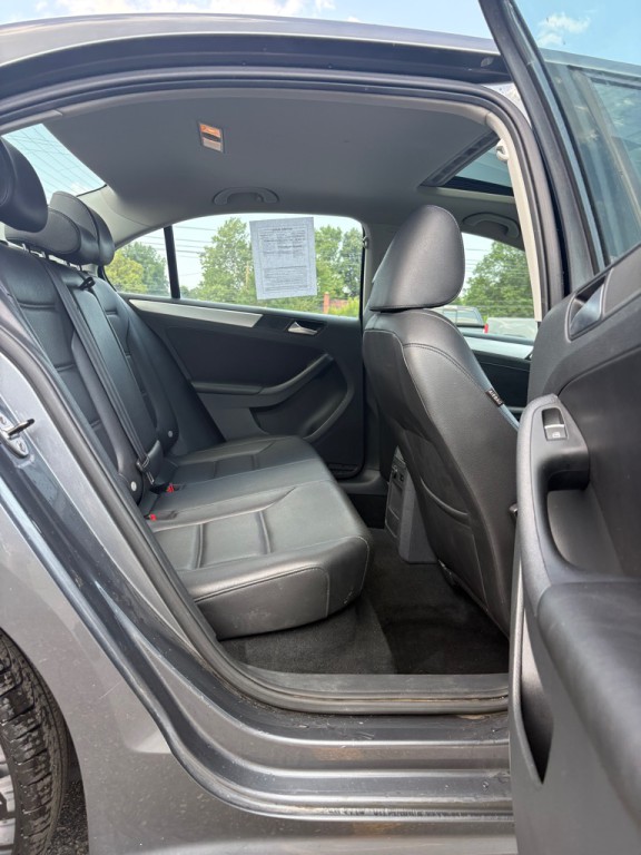 2014 Volkswagen Jetta Image 12