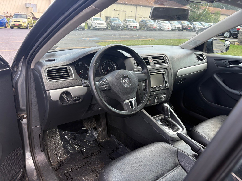 2014 Volkswagen Jetta Image 13