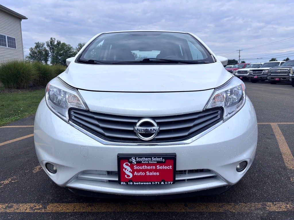 2015 Nissan Versa Image 3