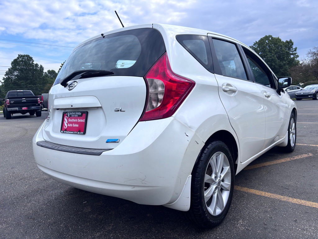 2015 Nissan Versa Image 6