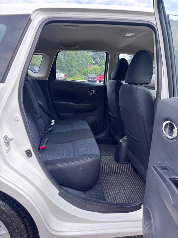 2015 Nissan Versa Image 12