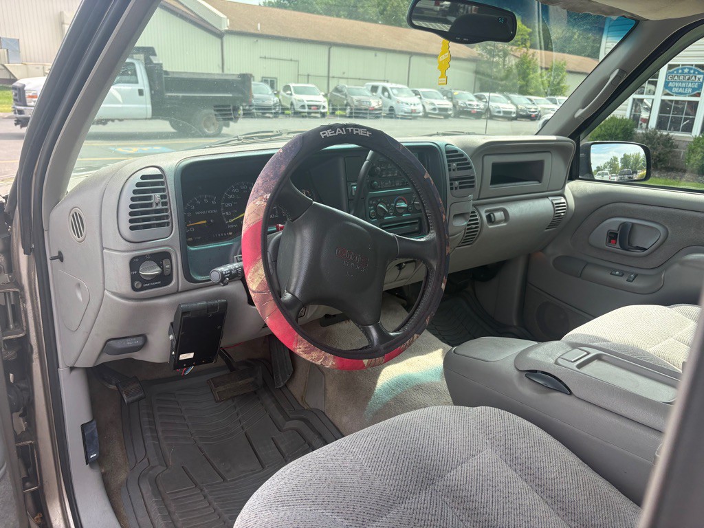 2000 GMC Sierra Image 13