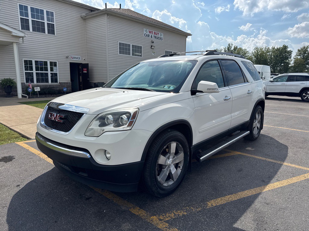 2011 GMC Acadia Image 2