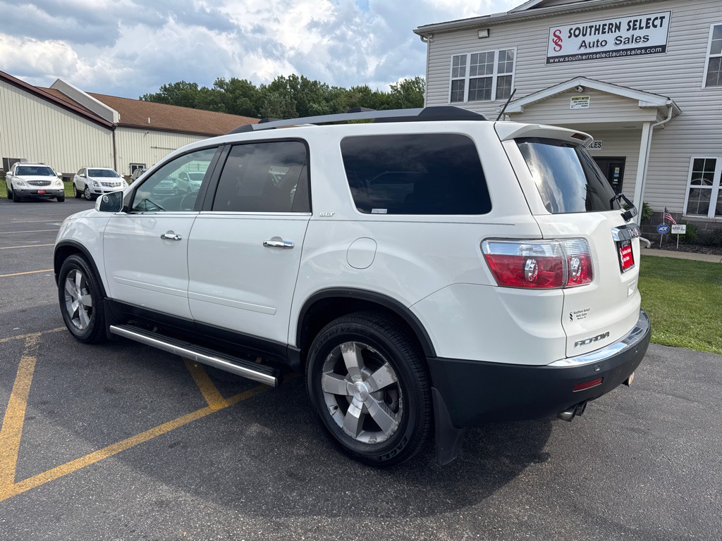 2011 GMC Acadia Image 8