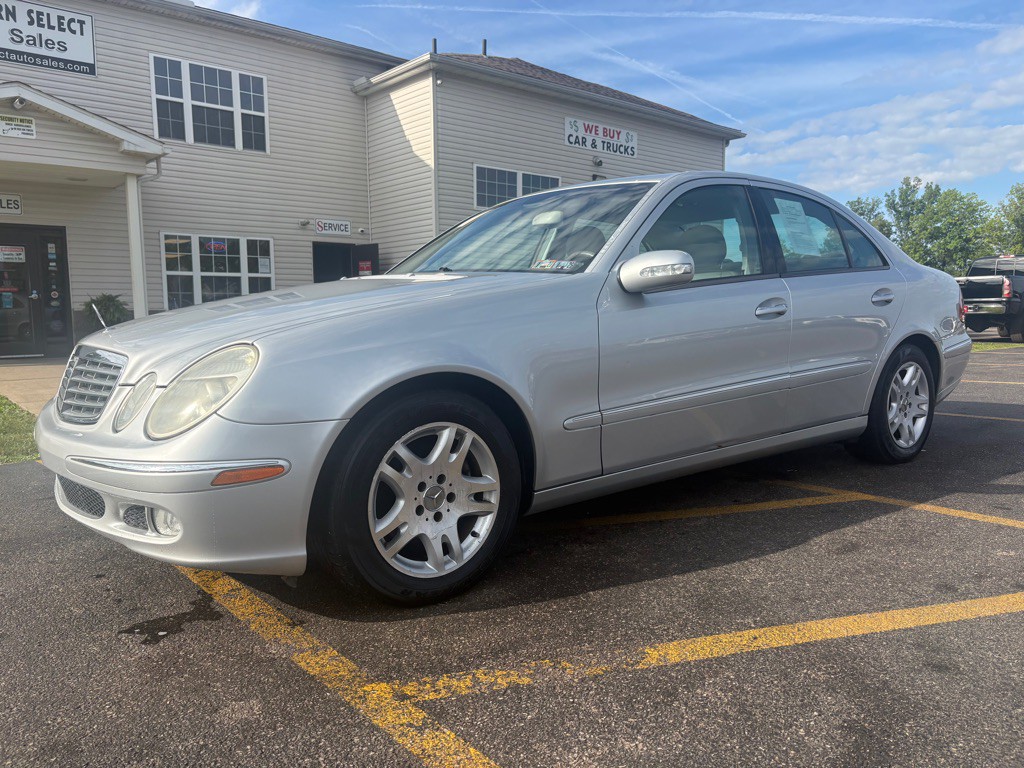 2003 Mercedes-Benz E-Class Image 2