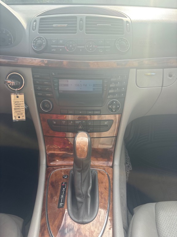 2003 Mercedes-Benz E-Class Image 15