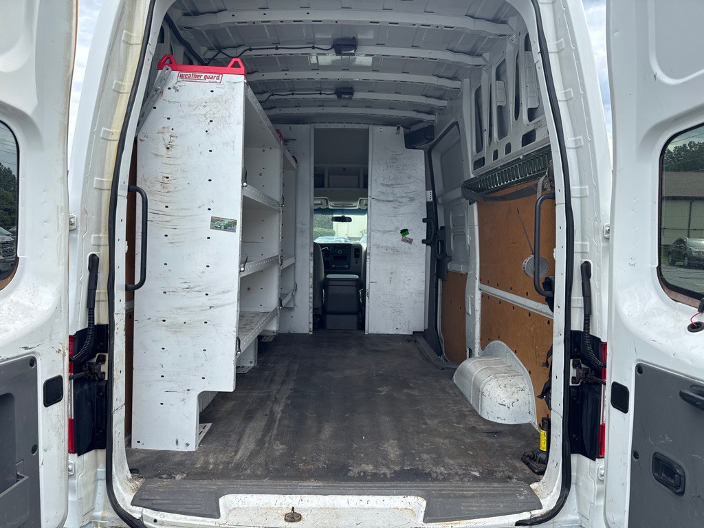 2015 Nissan NV Image 13