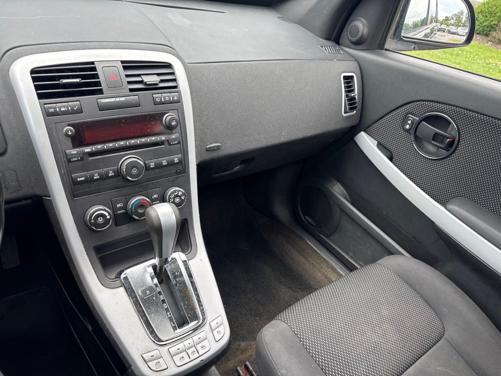 2007 Pontiac Torrent Image 15