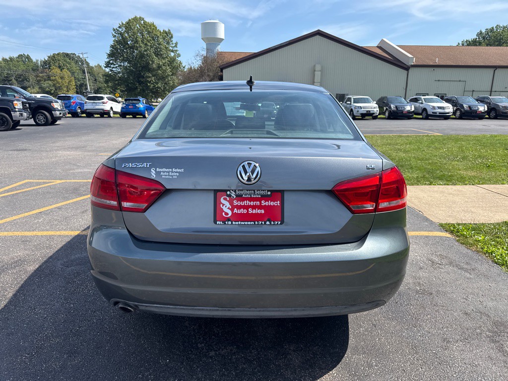 2013 Volkswagen Passat Image 7