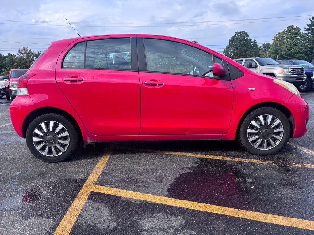 2009 Toyota Yaris Image 5