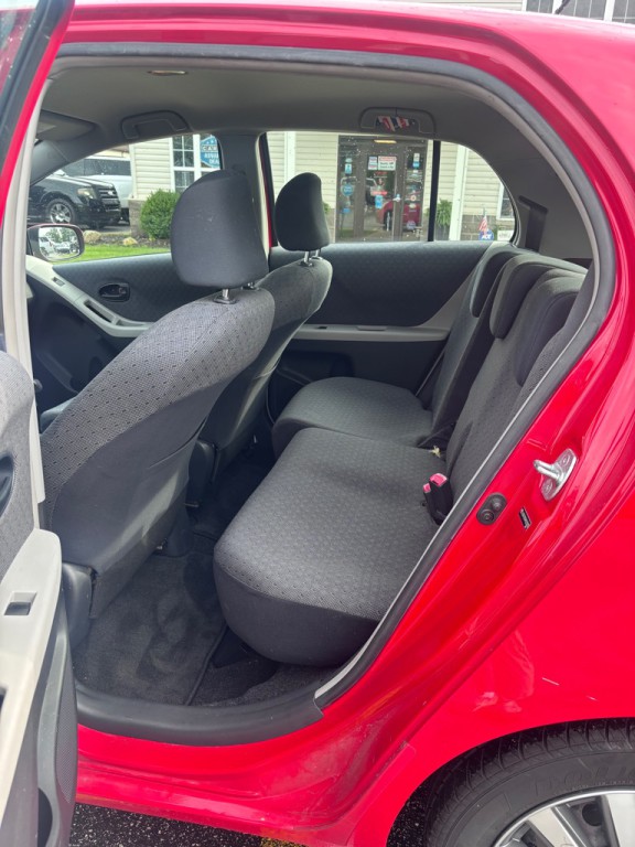 2009 Toyota Yaris Image 10