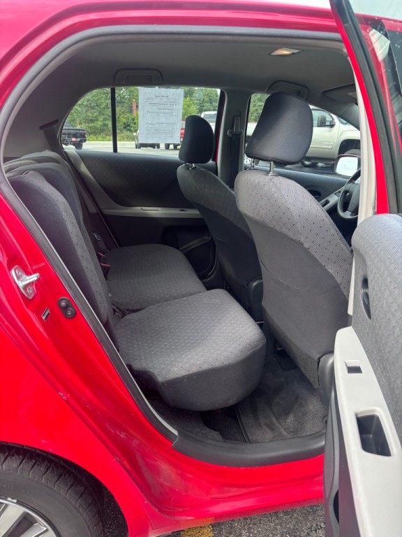 2009 Toyota Yaris Image 12
