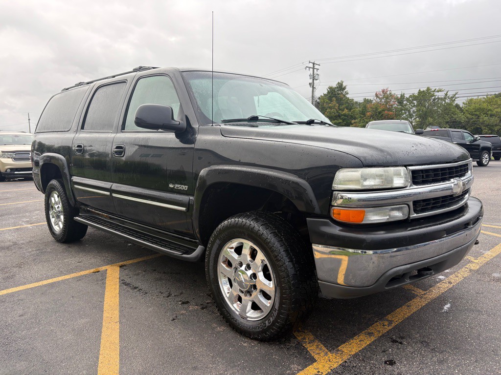 2001 Chevrolet Suburban Image 4