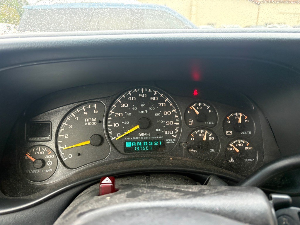 2001 Chevrolet Suburban Image 15