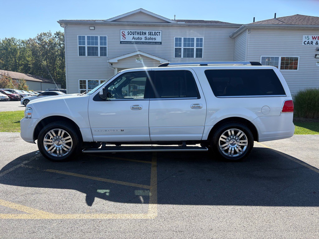 2014 Lincoln Navigator Image 1