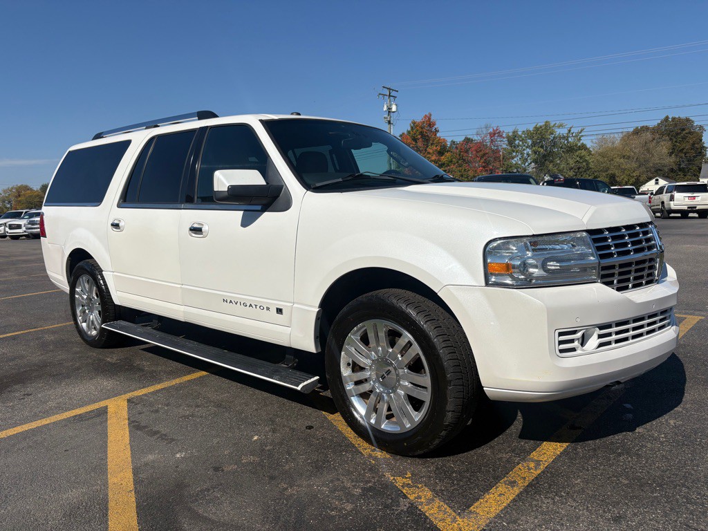 2014 Lincoln Navigator Image 4