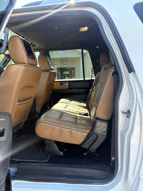 2014 Lincoln Navigator Image 10