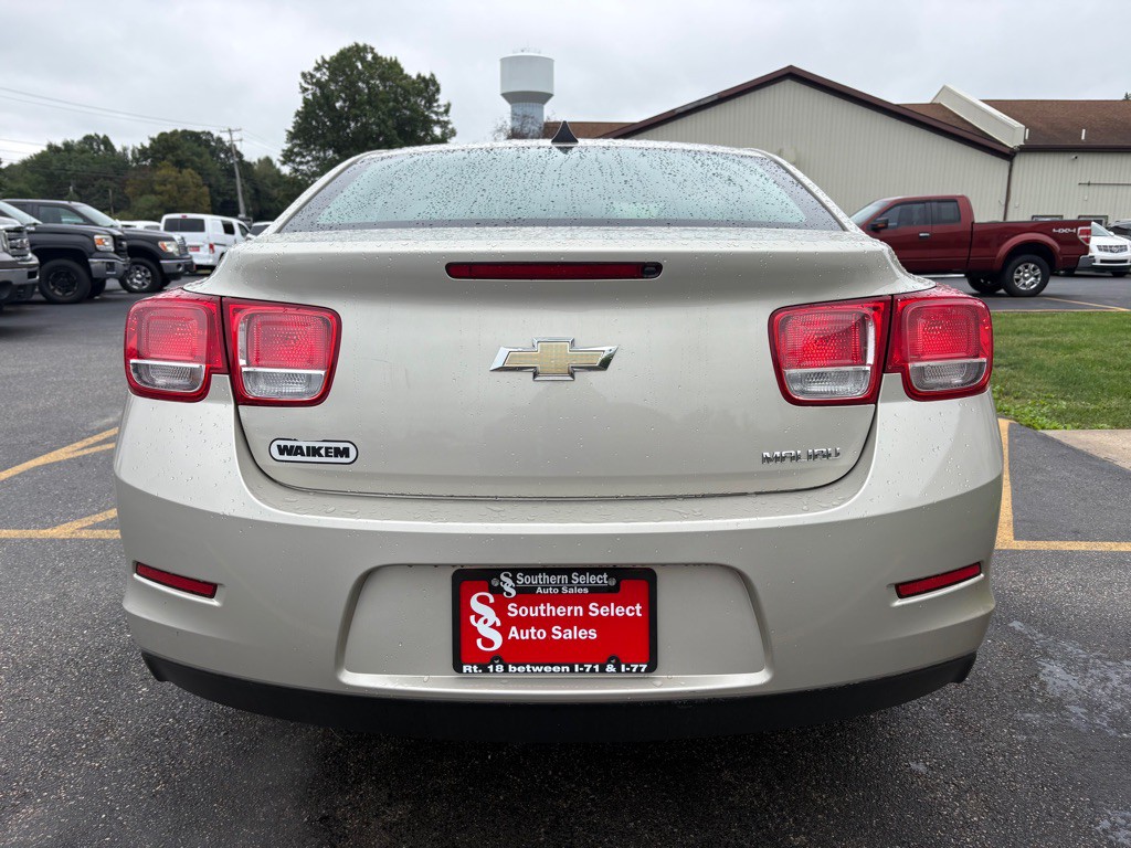 2013 Chevrolet Malibu Image 7