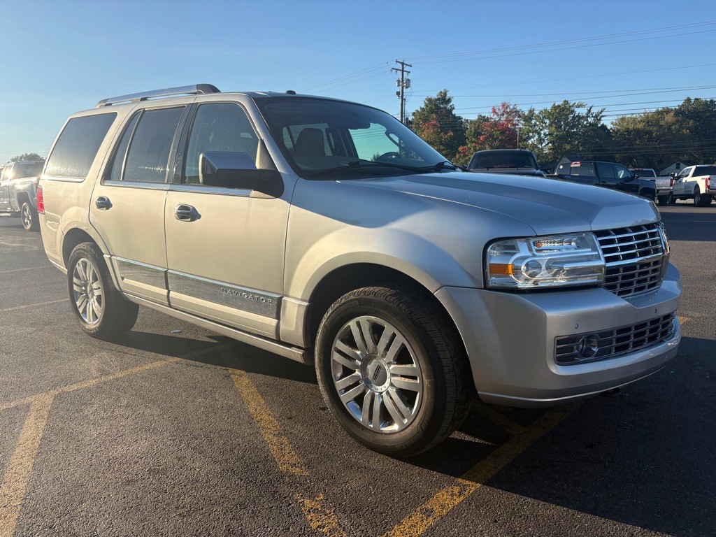 2012 Lincoln Navigator Image 4