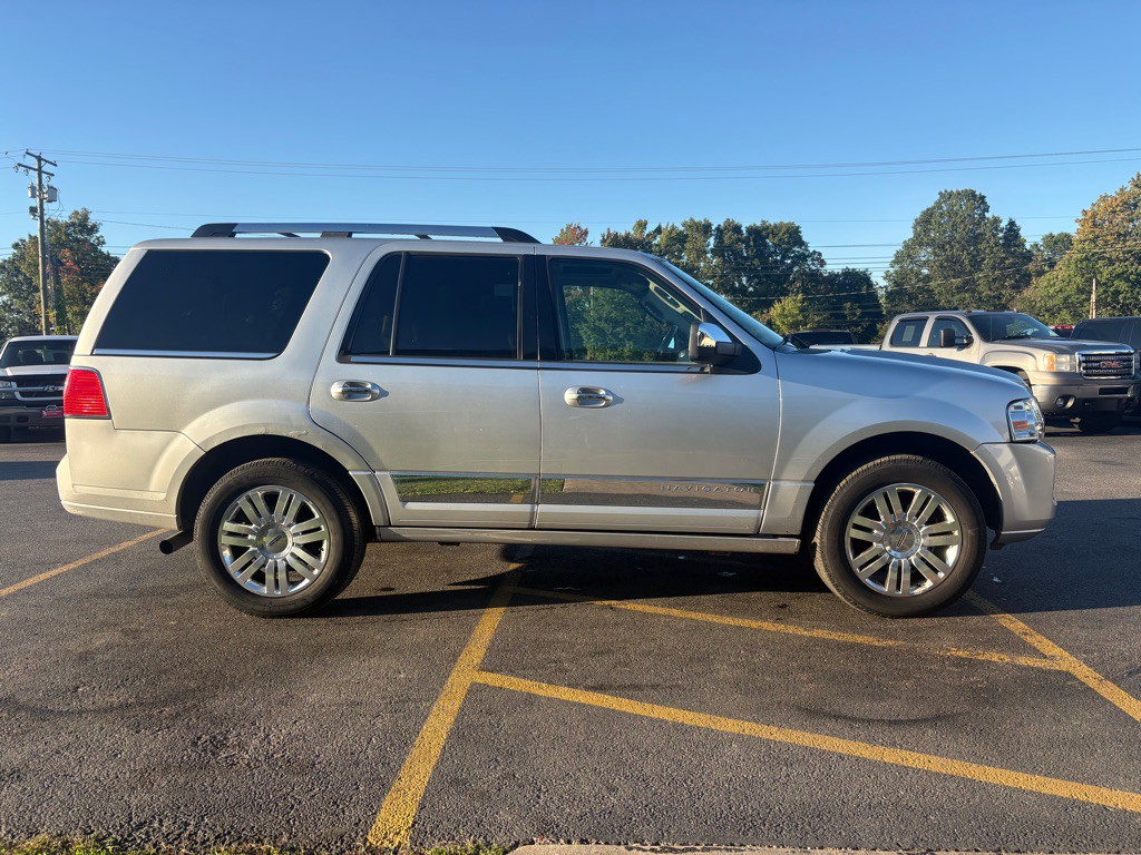2012 Lincoln Navigator Image 5