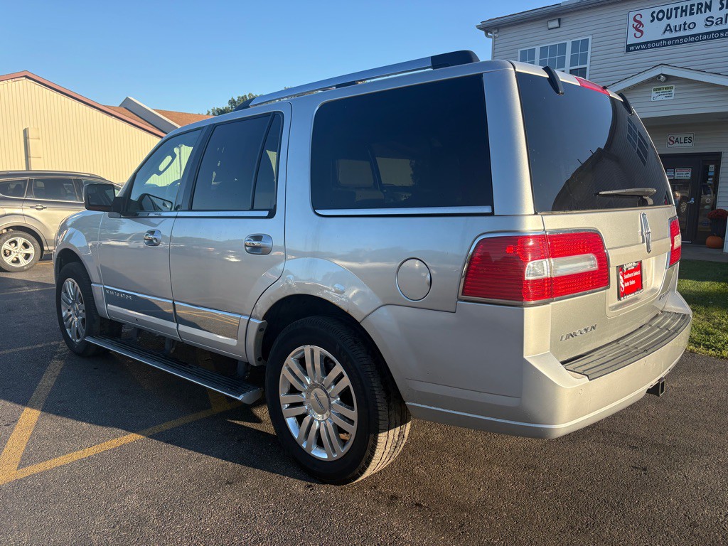 2012 Lincoln Navigator Image 8