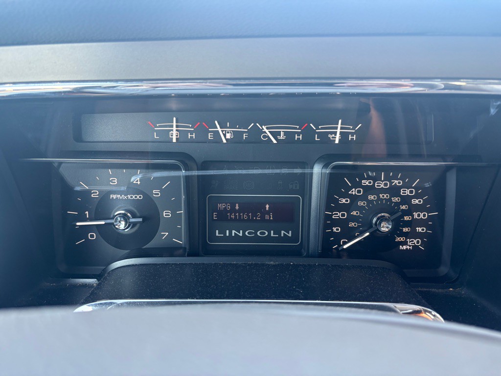 2012 Lincoln Navigator Image 15