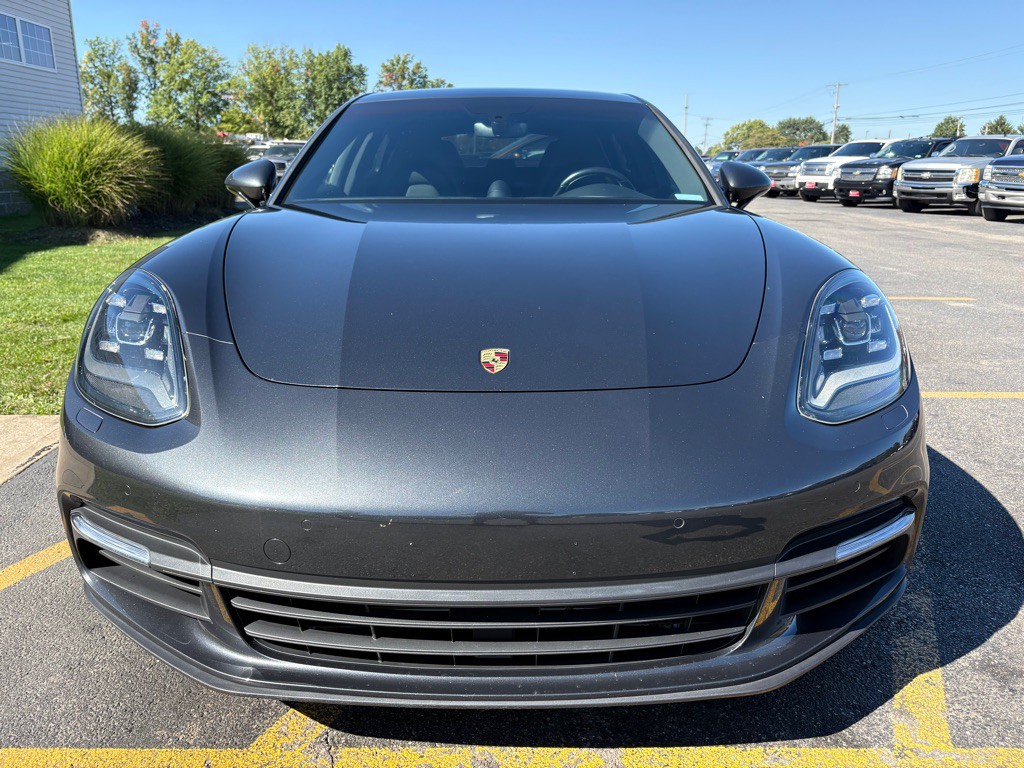 2019 Porsche Panamera Image 3